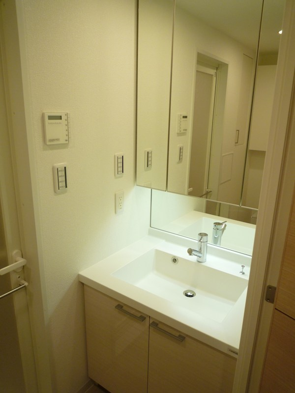 ノブレス赤羽の独立洗面台