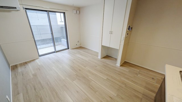 メゾン・ルミナスの居間・リビング