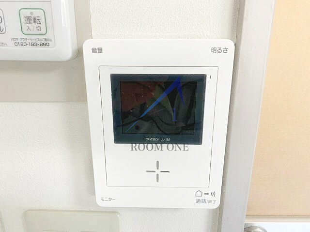 第一松栄ビルのセキュリティ|モニター付インターホンです。