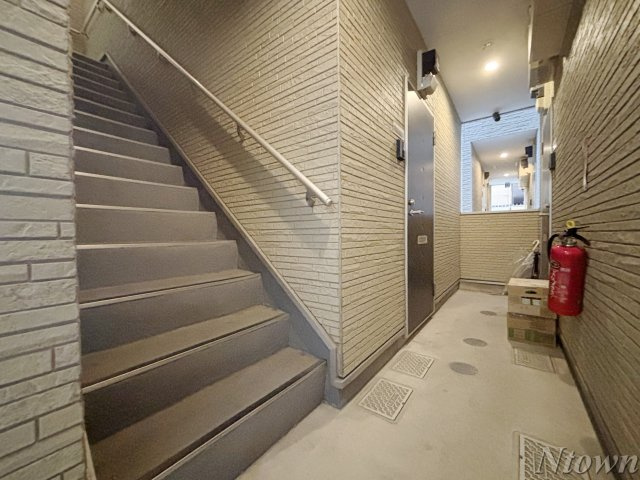 【ロビー】 | プランドル・メゾン | 建物の内部です