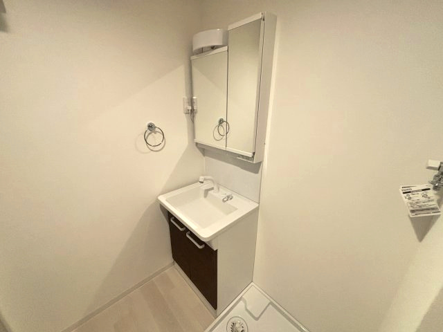 サンシエ神戸元町の独立洗面台