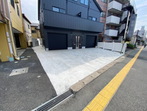 【駐車場】