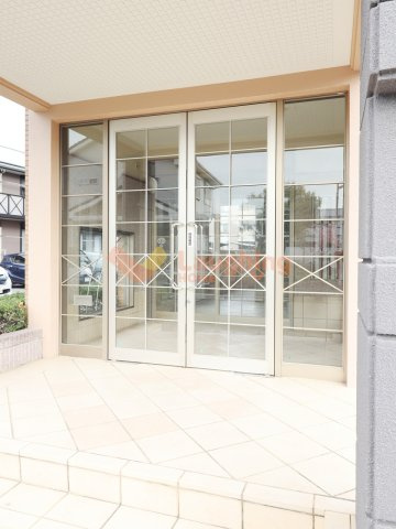 メゾンドームのエントランス