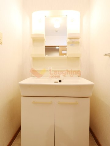 メゾンドームの独立洗面台|独立洗面台あり、毎朝おしゃれに忙しい女性の方におすすめです