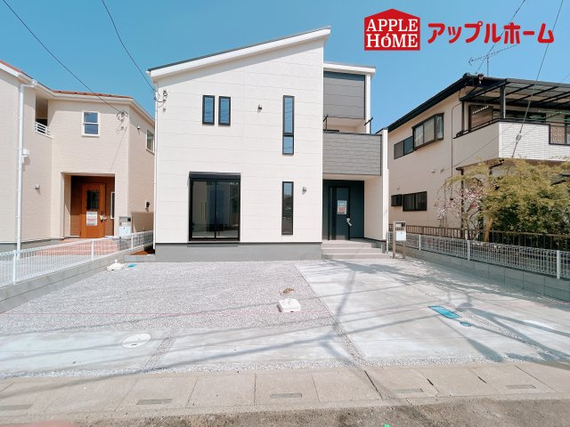 [新築住宅] 鴻巣市鴻巣 第2 全3棟の外観|資料請求、お電話でのお問合せ、いつでも丁寧に対応させていただきます！不動産業界のプロフェッショナルが集う弊社にぜひ一度ご相談ください！