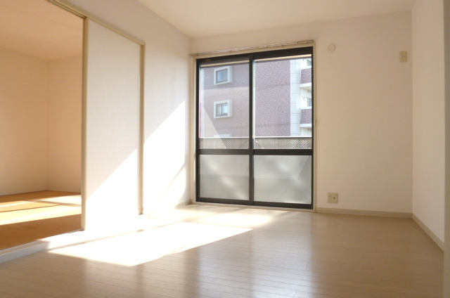 ミーツハオスKⅡの居間・リビング|居間です