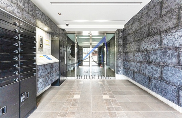 プレール・ドゥーク千歳烏山のエントランス|エントランスです。