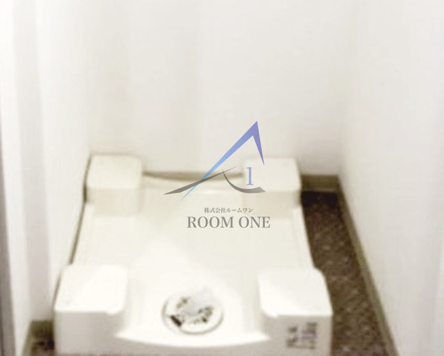 プレール・ドゥーク千歳烏山の設備|洗濯機置き場です。