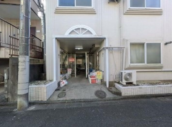 【エントランス】