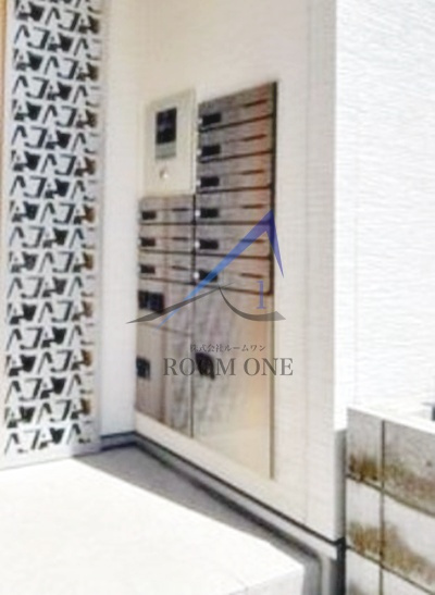 REGALEST谷塚のその他共用部分|宅配ボックスです。