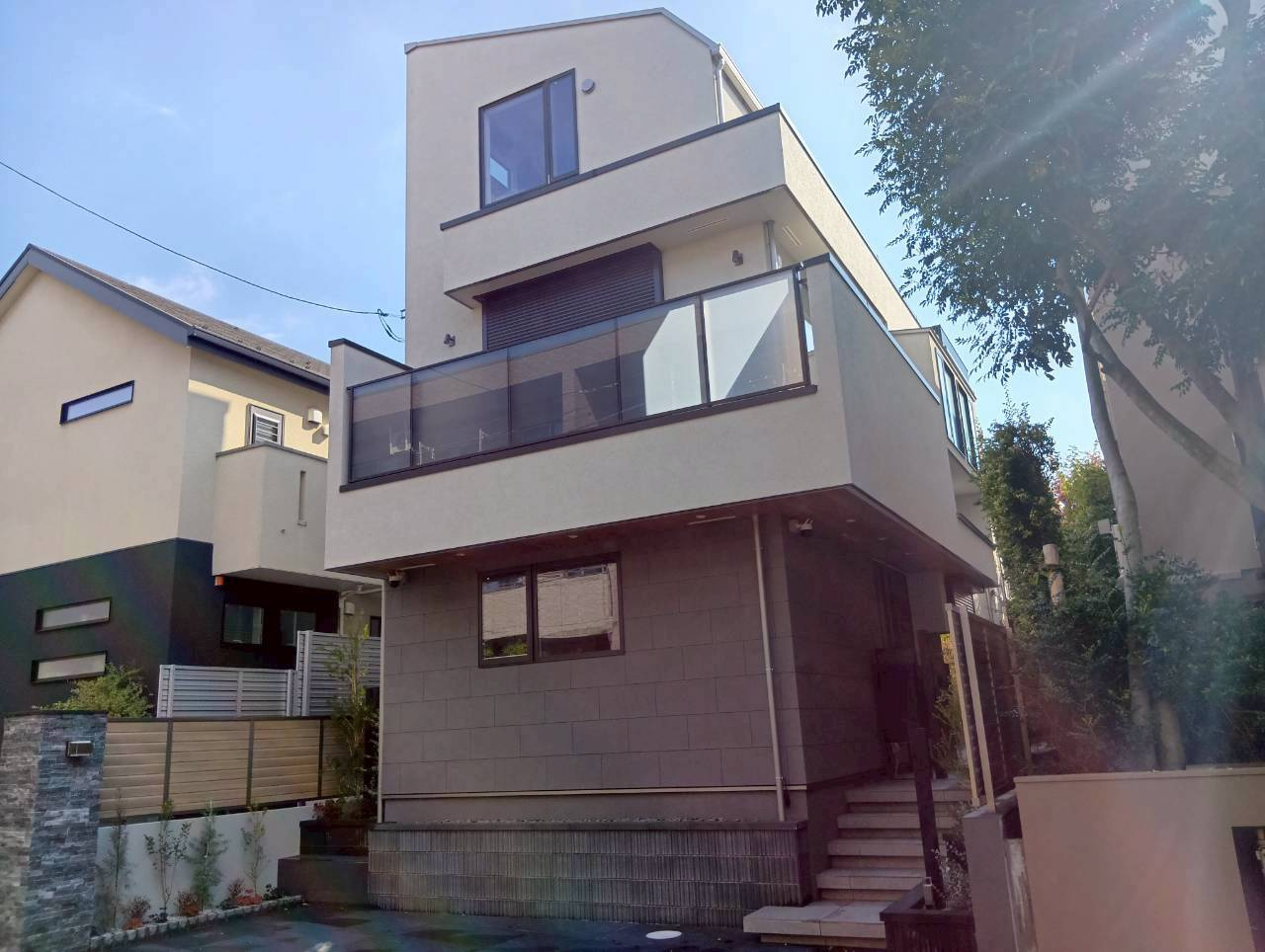 世田谷区玉川　完成デザイナーズ住宅の外観