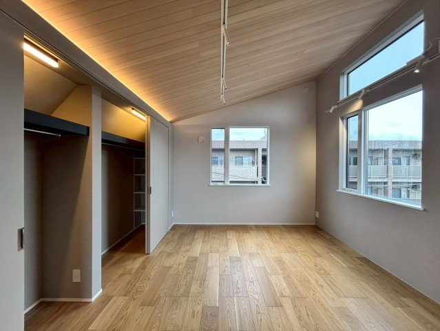 世田谷区玉川　完成デザイナーズ住宅の洋室|2026.04.10撮影　3Fホール