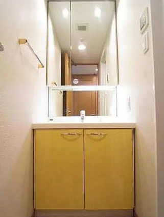 ドルフ後楽園ステーションフロントの独立洗面台