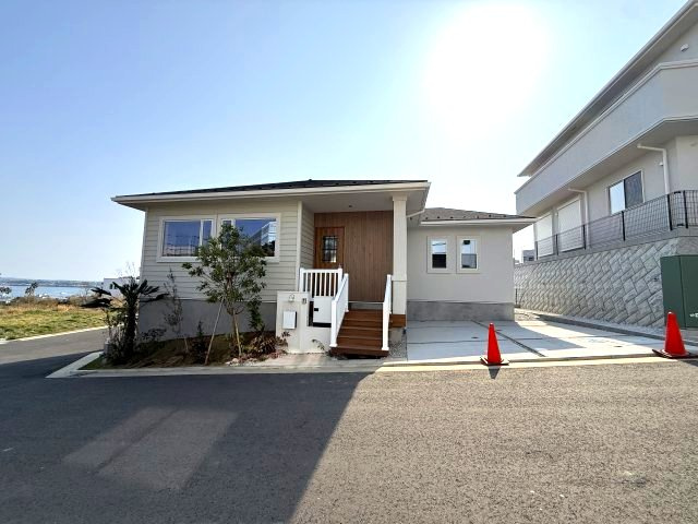 2LDK＋カースペース　三菱エコキュートの外観|陽当良好