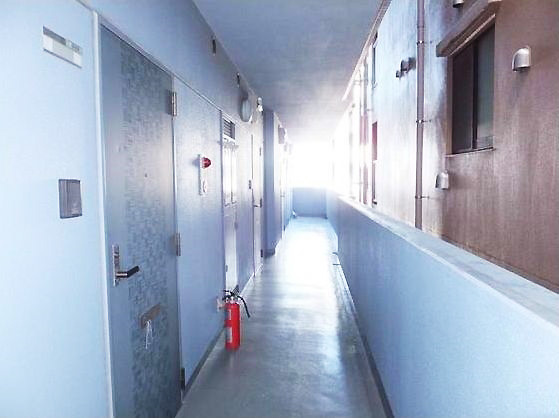 アベニール曙橋のその他共用部分|共有廊下