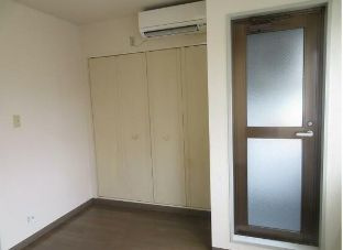 アベニール曙橋の寝室|フローリング☆(同一仕様写真)