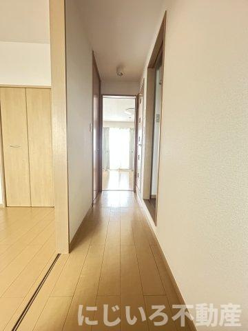 コート・セジュールなかがわの玄関