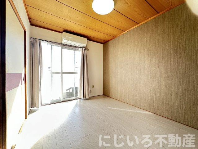 コーポ荒木の居間・リビング