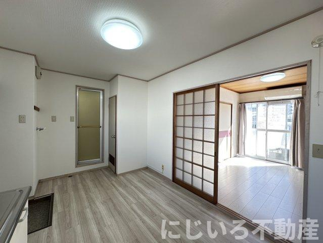 コーポ荒木の居間・リビング