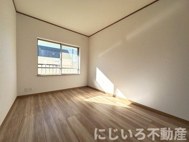 アイリス南開の居間・リビング