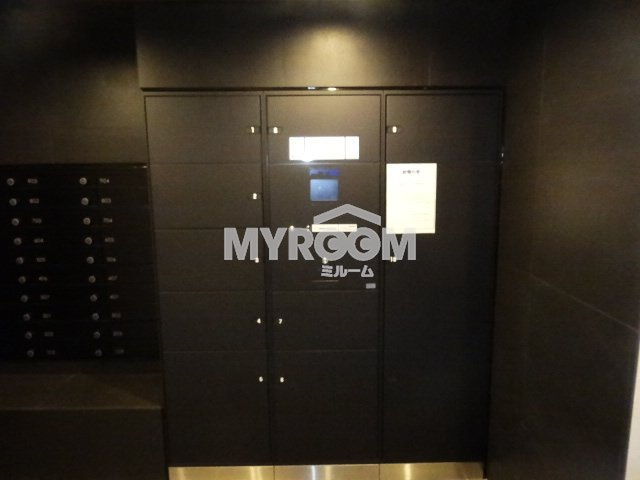 シーフォルム学習院下（SYFORME GAKUSHUINSHITA）のその他共用部分|２４時間荷物が受け取れる宅配BOX☆