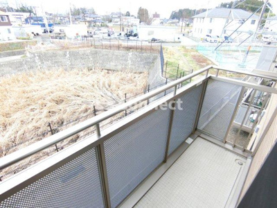【バルコニー】 | ディアコートＣ | ２階のお部屋で晴れた日には洗濯物もたくさん干せます。