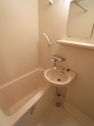 サンテミリオン目白の浴室|バス・トイレ別☆