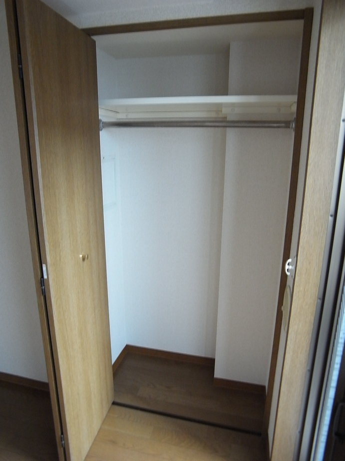サンテミリオン目白の収納|クローゼット付☆