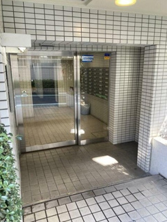 【エントランス】
