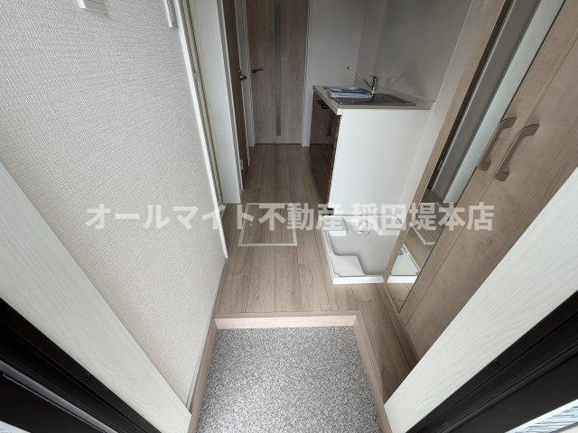 川崎市多摩区生田６丁目のアパートの玄関
