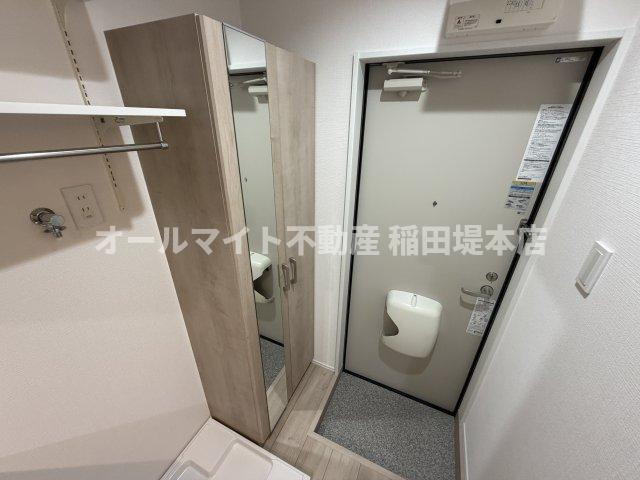 川崎市多摩区生田６丁目のアパートの玄関