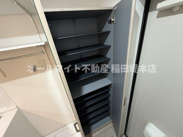 川崎市多摩区生田６丁目のアパートの収納