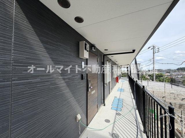 川崎市多摩区生田６丁目のアパートのエントランス