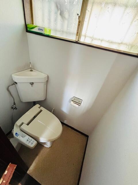 南初富３丁目貸家のトイレ