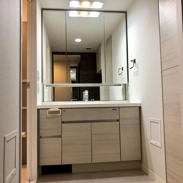 サンクタス千葉ニュータウン中央の洗面所