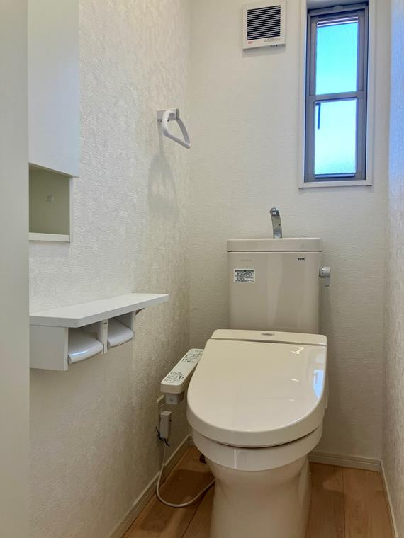 星久喜町戸建のトイレ