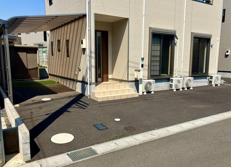 星久喜町戸建の駐車場