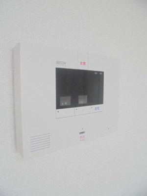 【セキュリティ】 | カメリア | モニター付きインターホンです