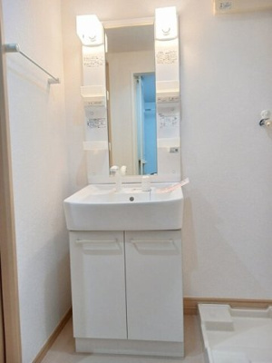 【独立洗面台】 | カーサ・トルナーレ | 独立洗面台、朝の身支度には欠かせません