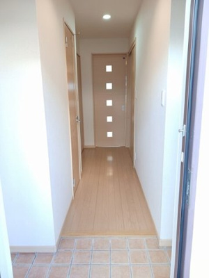 【玄関】 | カーサ・トルナーレ | 明るい玄関です