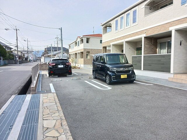 ＭＵＫＯ７－ＳＫＴⅡの駐車場