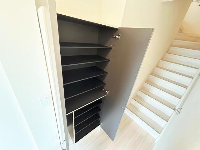 （仮称）千葉市中央区大森町新築アパートの収納|下駄箱
