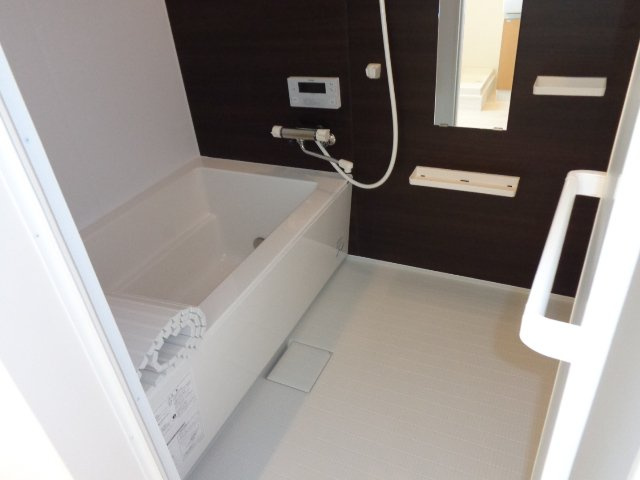 コンフォート・レジデンス響の浴室|バス