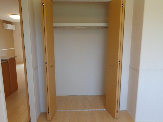 コンフォート・レジデンス響の収納|クローゼット