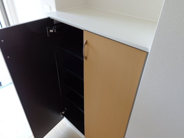 コンフォート・レジデンス響の収納|下駄箱