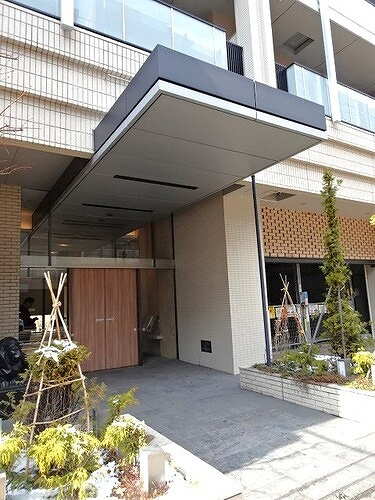 ライオンズ札幌中央レガシアのその他|マンション入口