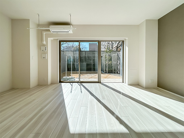 フロンティアレジデンス錦糸公園の居間・リビング|※写真は同タイプ住戸です。