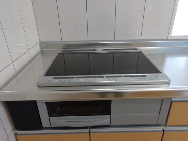 コンフォート・レジデンス響のキッチン|ＩＨクッキングヒーター