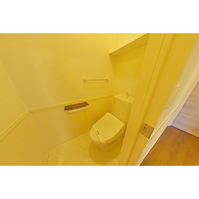 岐阜市川部６丁目のアパートのトイレ