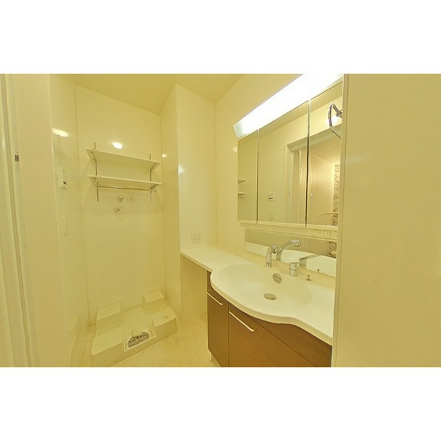 岐阜市川部６丁目のアパートの洗面所